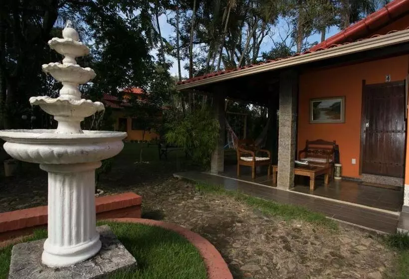 Majatalo Pousada Alta Vista   Inhotim