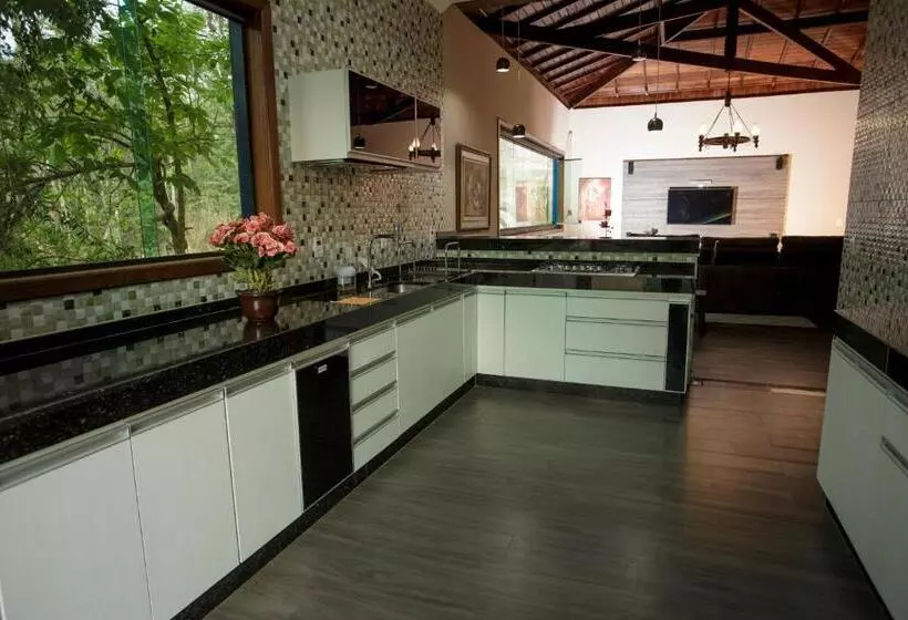 Majatalo Pousada Alta Vista   Inhotim