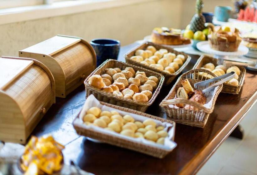 펜션 Pousada Camburizinho