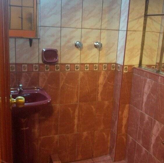 Pensjonat Ururi Stay