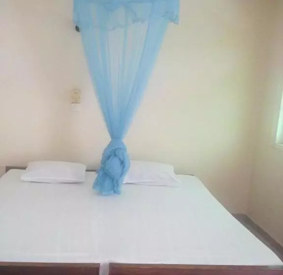 هاستل Anila Beach Inn