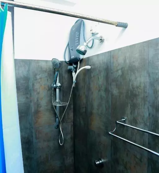 هاستل Anila Beach Inn