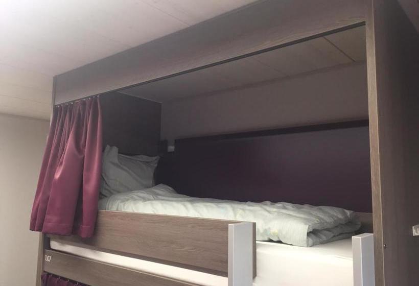 هاستل Auberge Du Guintzet