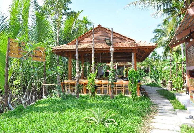 Hotel Ben Tre Farm Stay