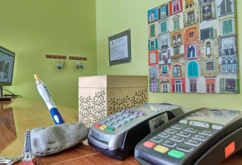 پانسیون Dream House