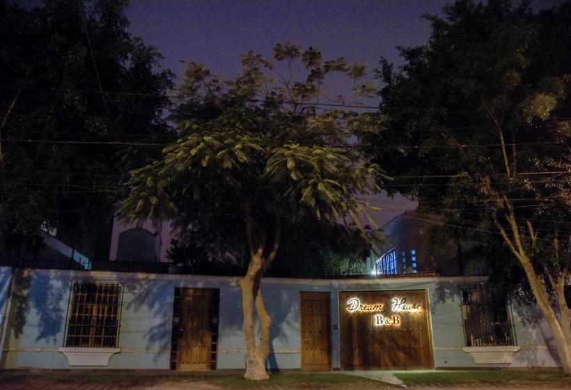 بنسيون Dream House