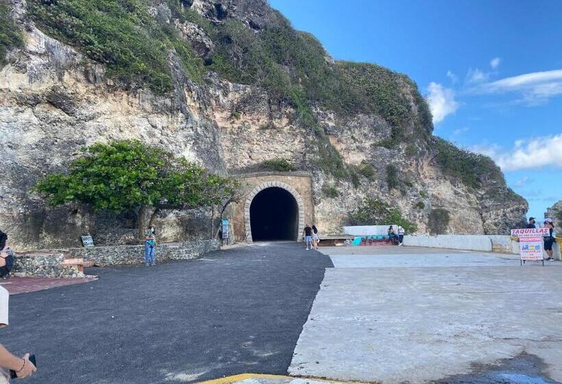 پانسیون Family Guest House