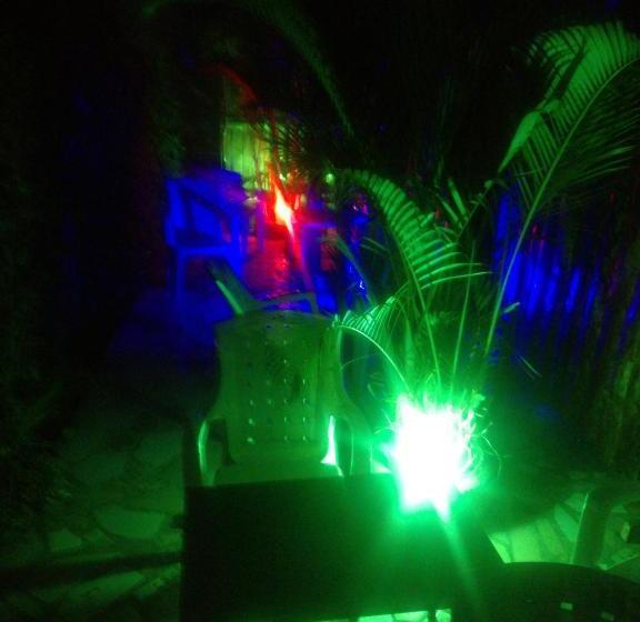 بنسيون Kiceck  Airport