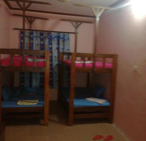 بنسيون Kiceck  Airport