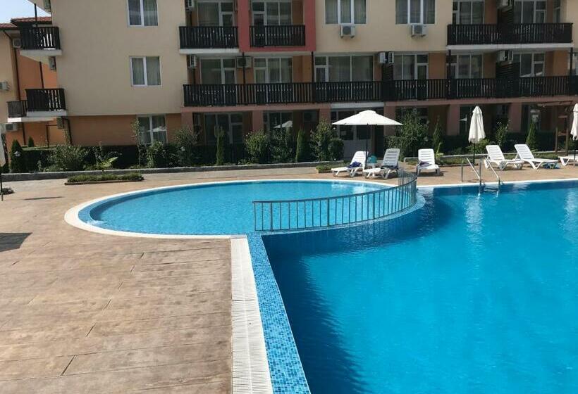 Apartcomplex Chateau Aheloy