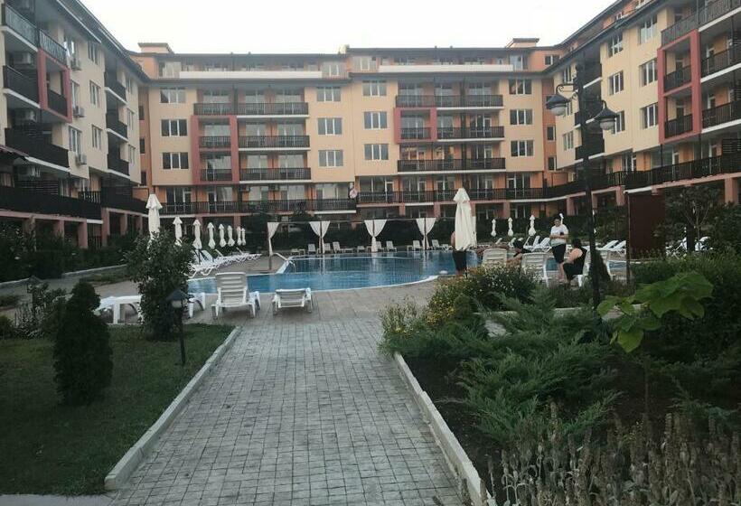 Apartcomplex Chateau Aheloy