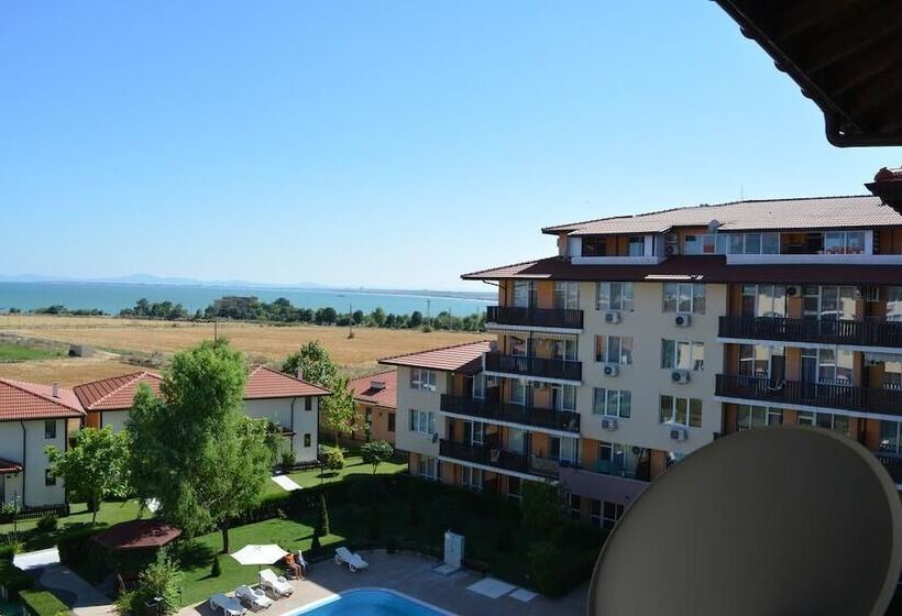 Apartcomplex Chateau Aheloy