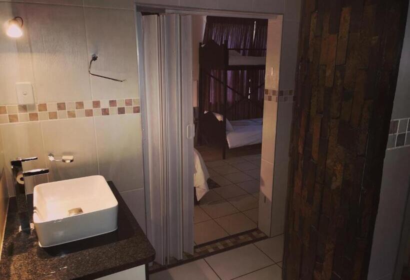 פנסיון Aaa Rose Garden Guesthouse