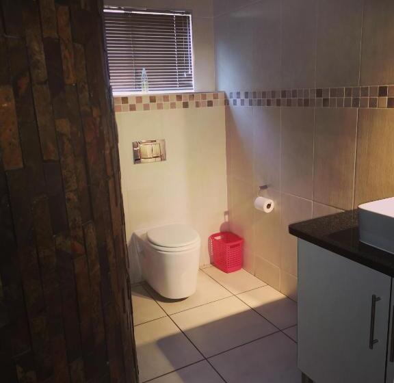 פנסיון Aaa Rose Garden Guesthouse