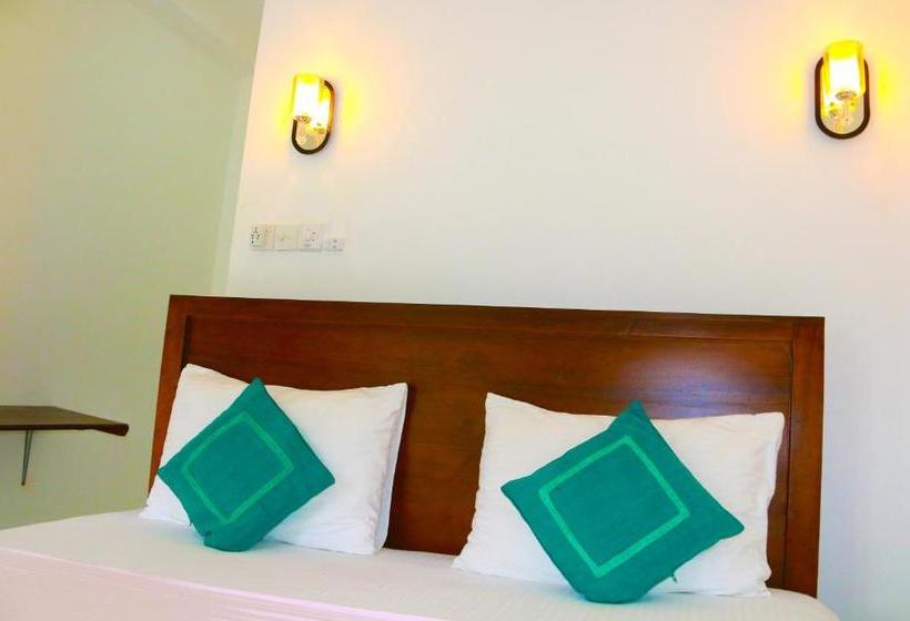 بنسيون A&b Resort Negombo