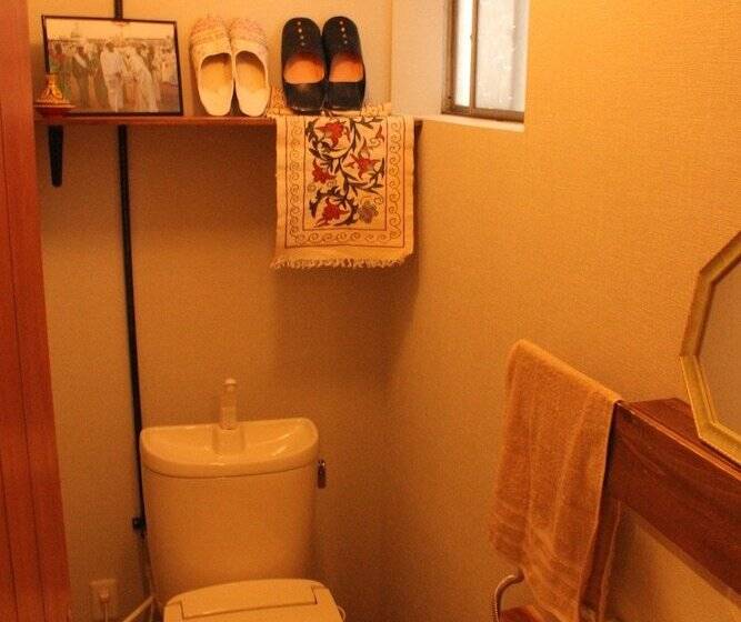 Pension Bar & Hostel Mondo   Hostel