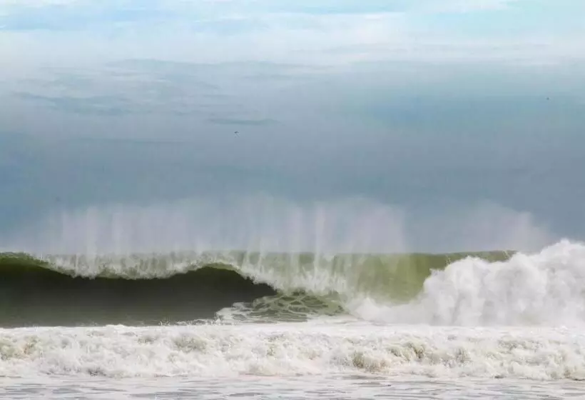 Majatalo Red Pepper Popoyo