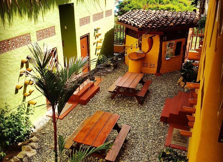 پانسیون Red Pepper Popoyo