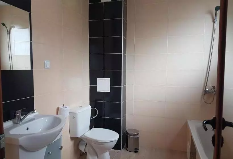پانسیون Yuliya Guest House