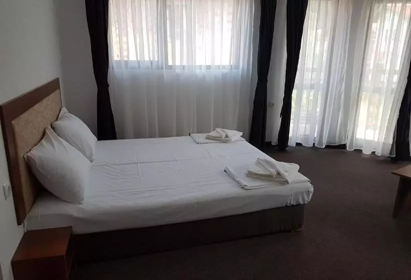 پانسیون Yuliya Guest House