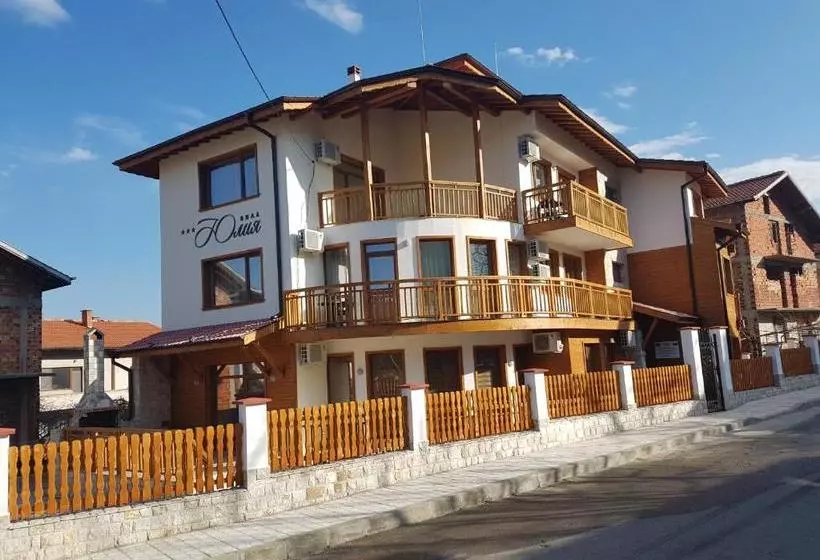 پانسیون Yuliya Guest House