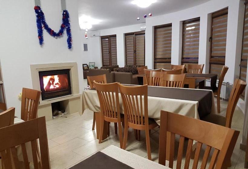 Pensão Yuliya Guest House