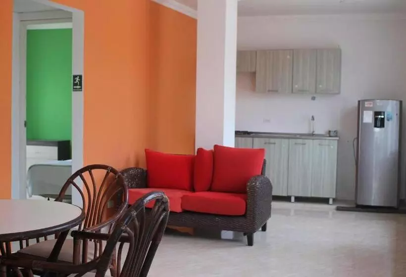 Retkeilymaja Roxi S Place