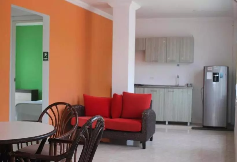 Retkeilymaja Roxi S Place