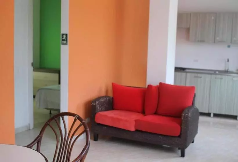 Retkeilymaja Roxi S Place