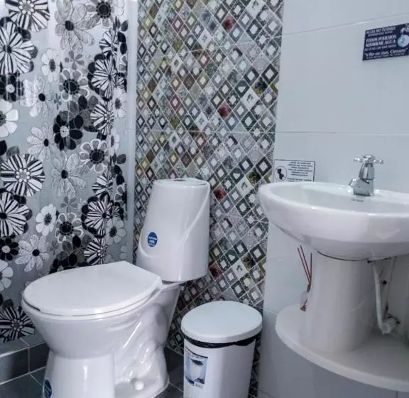 Retkeilymaja Roxi S Place