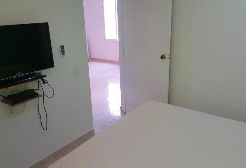 Retkeilymaja Roxi S Place