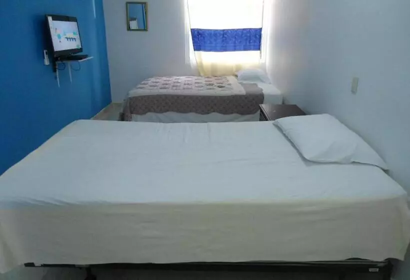 Retkeilymaja Roxi S Place