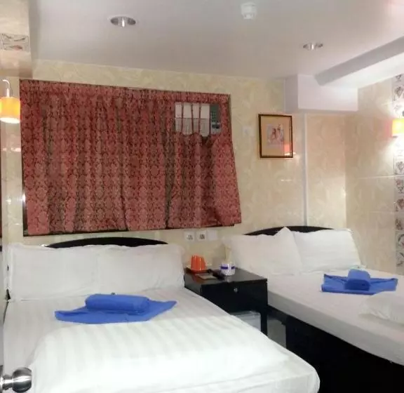 پانسیون Dutch Hostel