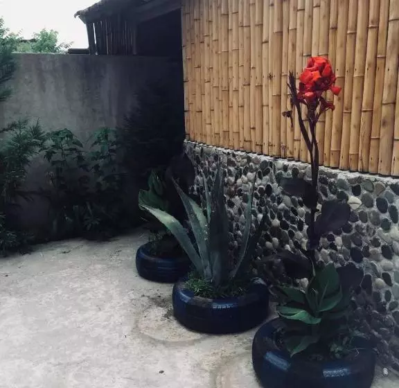 پانسیون Ketis Guest House