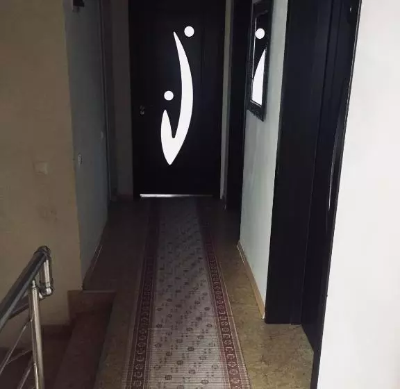 پانسیون Ketis Guest House