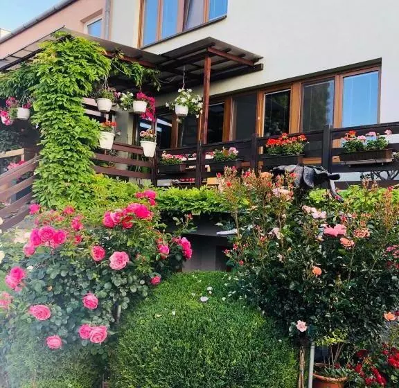 Majatalo Ubytovani Na Hrazi 91