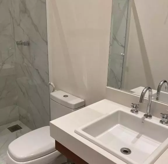 ペンション Austin Suites