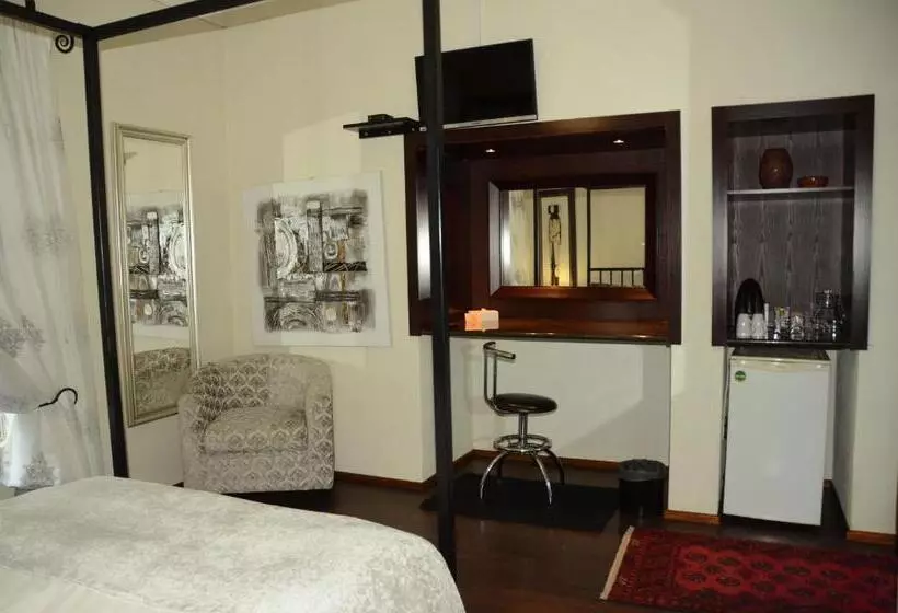 Pension  Big Tree Midrand