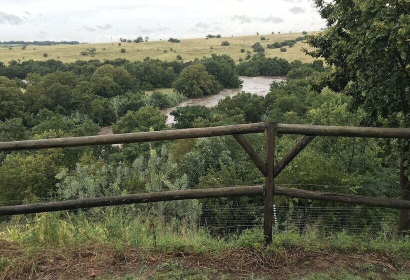 ペンション Hills And Dales Accommodation