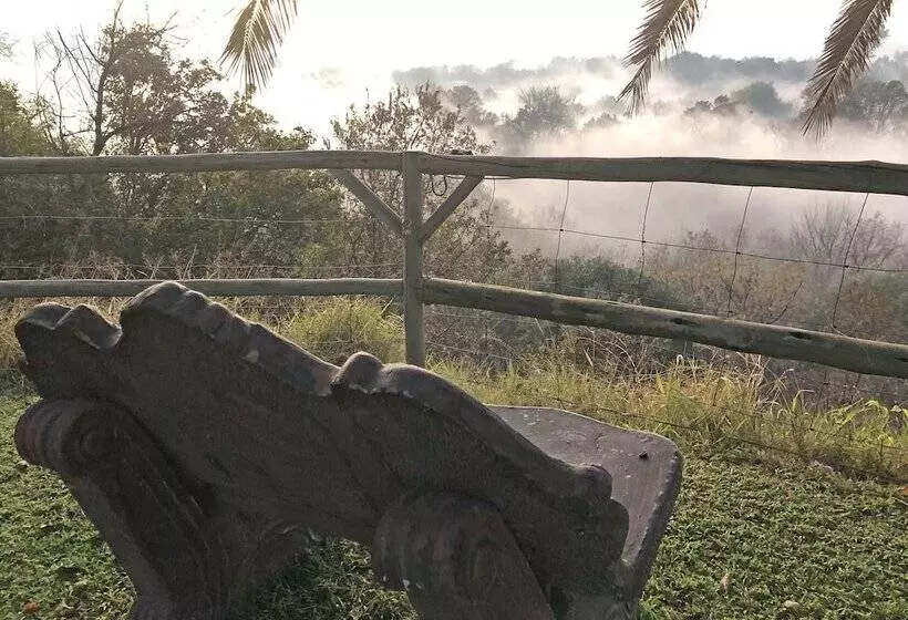 ペンション Hills And Dales Accommodation