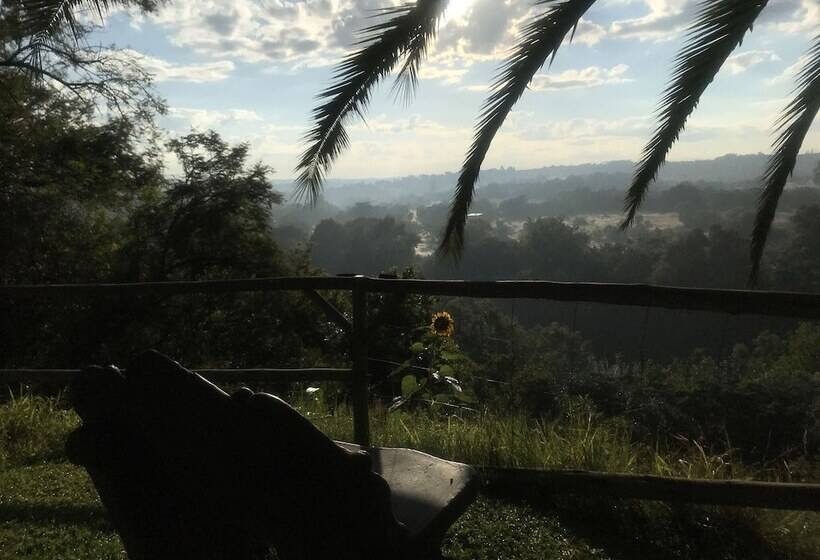 ペンション Hills And Dales Accommodation