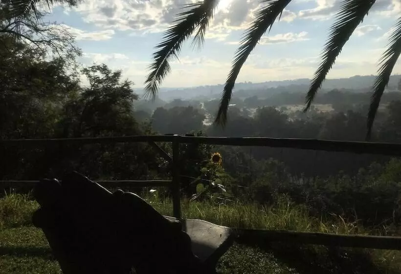 ペンション Hills And Dales Accommodation