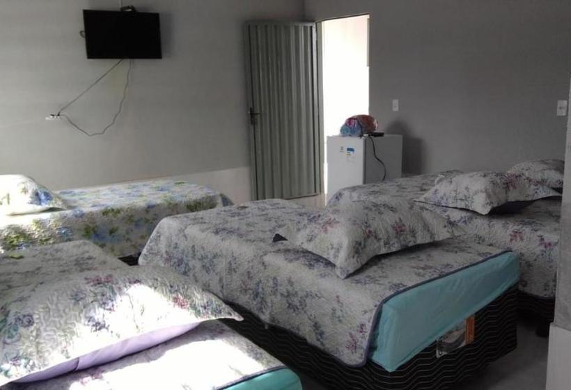 پانسیون Pousada Agua Quente