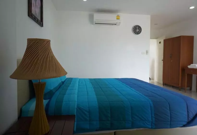 پانسیون The Bread Basket