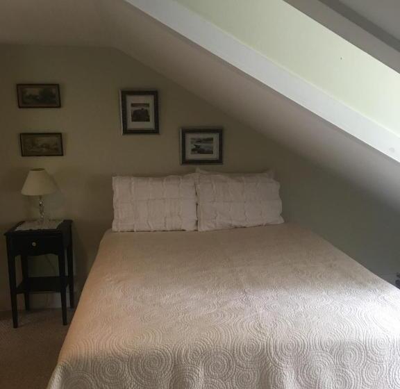 فندق صغير Back Inn Time