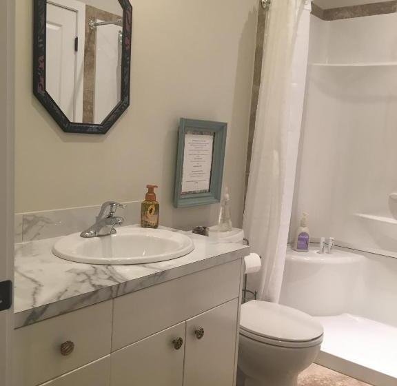 پانسیون Ashling Cottage