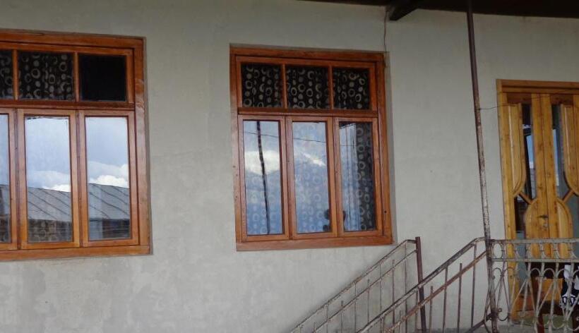 پانسیون Goga Guesthouse