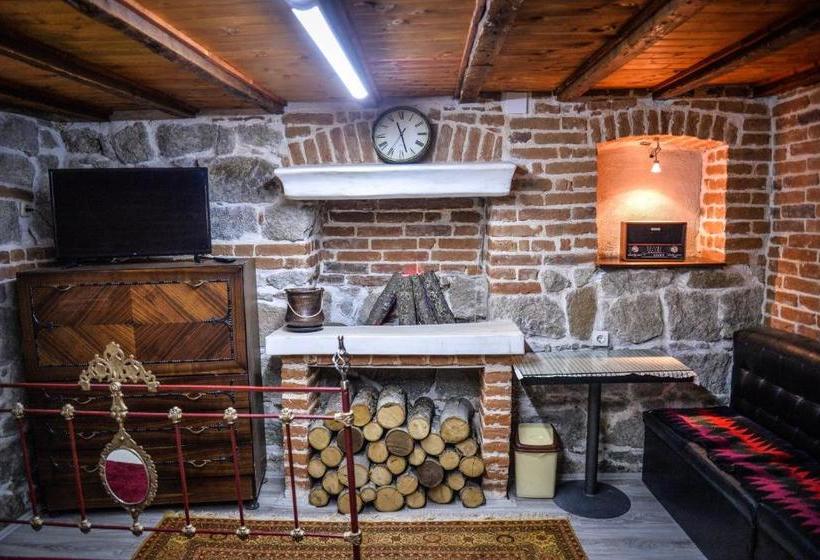 پانسیون Guest House Antika