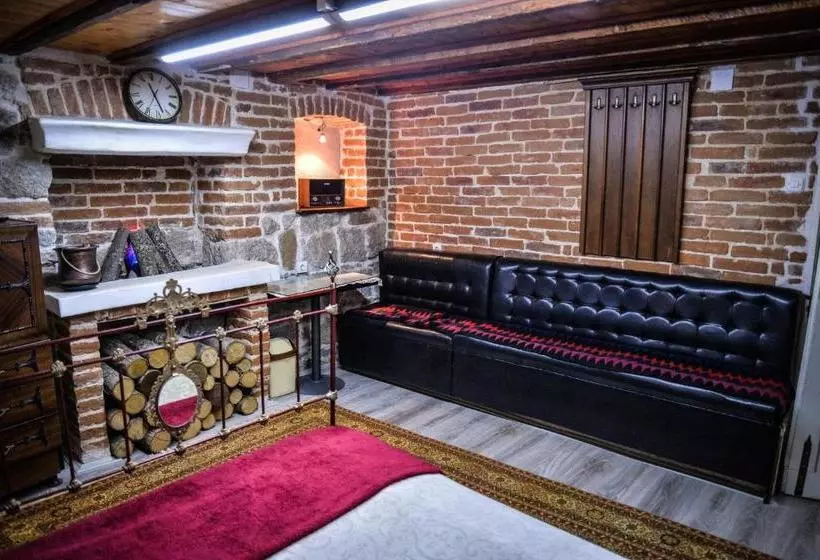 پانسیون Guest House Antika