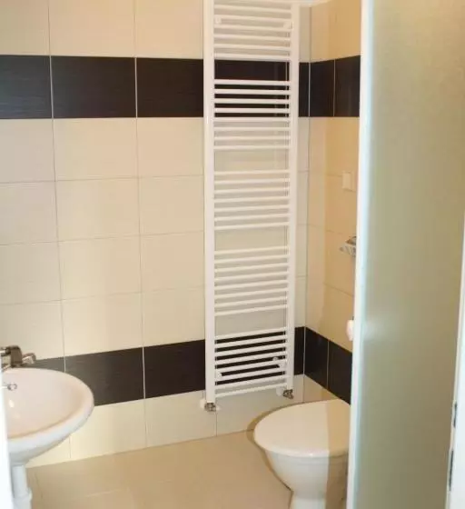 Majatalo Penzion A Restaurace U Strnada